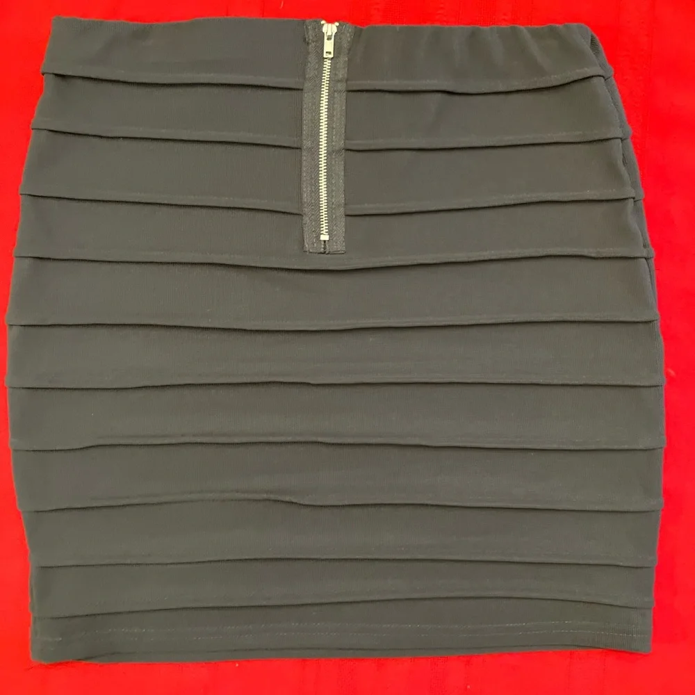 Women’s Tiered Ruffled Business Pencil Skirt
